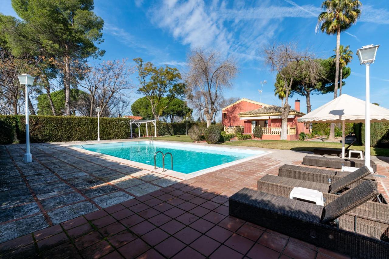 Villa Lucrecia Moron de la Frontera Exterior photo