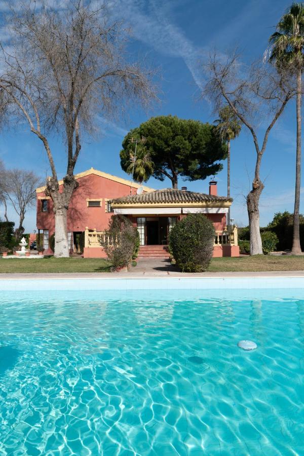 Villa Lucrecia Moron de la Frontera Exterior photo