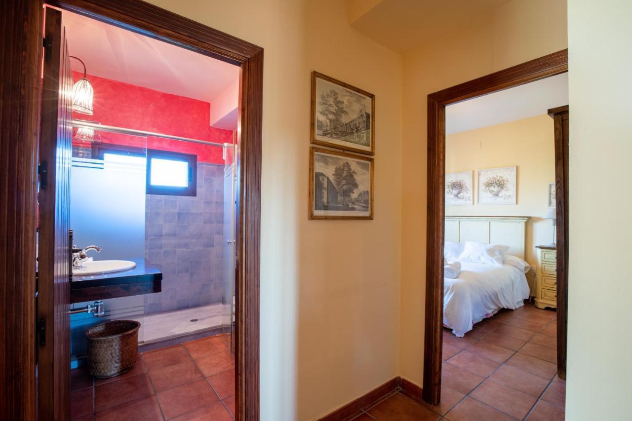 Villa Lucrecia Moron de la Frontera Exterior photo